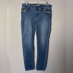 KanCan Estilo Women’s Light Blue Button Fly Zip Pockets Skinny Jeans Size 31